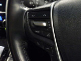 ステアリングスイッチ装備!運転しながら手元でオーディオの操作などができます。
