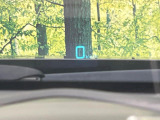 【ヘッドアップディスプレイ】現在の速度や走行情報をデジタル表示で運転席前方のガラスに投影!運転中、目線をずらさず必要な情報を確認できるのでとっても便利で安心!