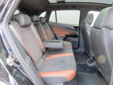 ISOFIX(イソフィックス)基準適合チャイルドシート固定装置!!安心楽々で対応チャイルドシートが取付できます。