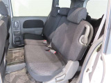 ゆとりある広々とした車内空間は、ドライブを始め買い物やレジャーなど、幅広く活躍します。一人でもみんなとでもお出かけを楽しみましょう!