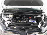 【エンジンルーム】エンジンルームもキレイに洗浄されています。ご納車前にしっかり整備させて頂きますので、ご安心ください。