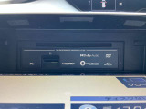 日産純正メモリーナビ・フルセグTV・ブルートゥースオーディオ・ミュジックサーバー・DVD再生などの機能付き!!