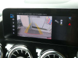パーキングアシスト装備!駐車のサポートもしてくれるので安心です♪