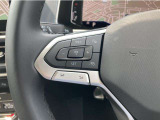 同一車線内全車速運転支援システム「Travel Assist」機能を装備。前を走行中の車両に一定の間隔で追従停止発進を自動で制御し、走行中の安全確保と疲労軽減に効果があります。