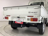 【キレイなおクルマがお待ちしております】兵庫ダイハツでは店舗入庫前に当社再生工場にてクリーニング!店舗でも定期的に洗車♪品質には自信があります!お気軽にご来店下さい。