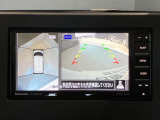 クルマを空から見たような映像が映る、アラウンドビューモニターで、車両周辺の安全確認も一目できます!小さなお子様や障害物も確認できるので、運転のしやすさだけでなく事故防止にも役立ち安心して駐車できます♪