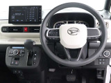 運転席廻りです。