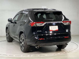その他にも各種保険、お車の買取(T-UP)、JAF、TSカード、携帯電話などの取扱いをしております。詳しくはスタッフにお尋ねください。