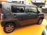 車両右側面からの写真になります。車をご覧になりたい時はお気軽に最寄りの店舗へご相談下さい。