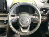 インテリアに合わせたデザインのステアリングは、運転される方のことも考え、運転しやすい形状、大きさです。是非一度、実際に触ってお確かめください。