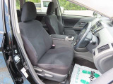 運転席回りもすっきりしており、スムーズに乗り降りができます!