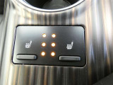 運転席と助手席には寒い時にうれしいシートヒーターが装備されてます。