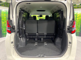 普段のお買い物や通勤、送迎等に十分な荷室スペースを確保しております。セカンドシートを倒すと、大きな荷物の積載も可能です♪