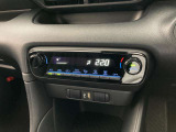 オートエアコンは温度を設定するだけで、自動で風量などを設定してくれます。運転しながら操作も必要ないので、安全性も向上します。