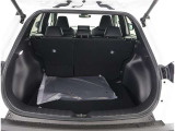 広々としたラゲージスペースを備えています。大きなものや長さのある荷物もしっかりと積み込めます。