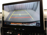 バックガイドモニターで、後方を確認しながら安心して駐車することができます。運転初心者も熟練者も必須の機能ですよ!