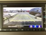 バックモニター付きで、車庫入れやバック時の後方確認をサポート。
