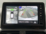 アラウンドビューモニターは4方のカメラで真上から車を見たようにモニターで確認ができる日産の自慢の装備です。是非実際の車で体感してみてください。