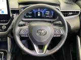 【純正革巻きステアリング】上質な革を使用することで、手にしっかり馴染みとても運転しやすいハンドルです♪