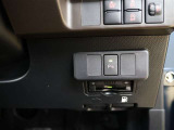 【コーナーセンサー】クルマの前後のセンサーで障害物を検知。距離に応じて警告音を変えてドライバーにお知らせします。