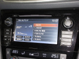 ナビゲーションは純正メモリーナビを装着しております。AM、FM、CD、DVD再生、Bluetooth、音楽録音再生、フルセグTVがご使用いただけます。初めて訪れた場所でも安心ですね!