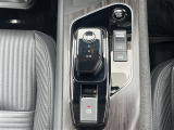 店舗にて現車の確認もいただけますので、お電話で在庫のご確認の上是非ご来店くださいませ。
