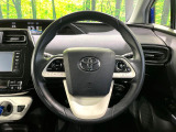 【純正革巻きステアリング】上質な革を使用することで、手にしっかり馴染みとても運転しやすいハンドルです♪