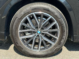 左前フロント 225/55R18
