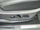 シンプルながらホールドの良いシートです。 しっかりホールドしてくれるシートの方が長く座っていても疲れにくいです!