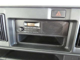 純正のAM/FMカーラジオを装備です。