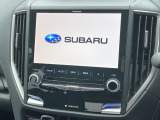 【メーカー純正ナビ】インテリアに溶け込むスタイリッシュな「専用設計」メーカーナビを装備♪視認性や操作性など基本性能にも優れ、より上質なカーライフをお楽しみいただけます。