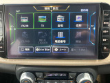 アラウンドビューモニター:空から見下ろしているような視点でスムーズな駐車と安全確認ができ安心して運転出来ます。