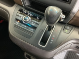 発進時から滑らかに加速する無段階変速のCVTはストップ&ゴーの多い街の中も快適です