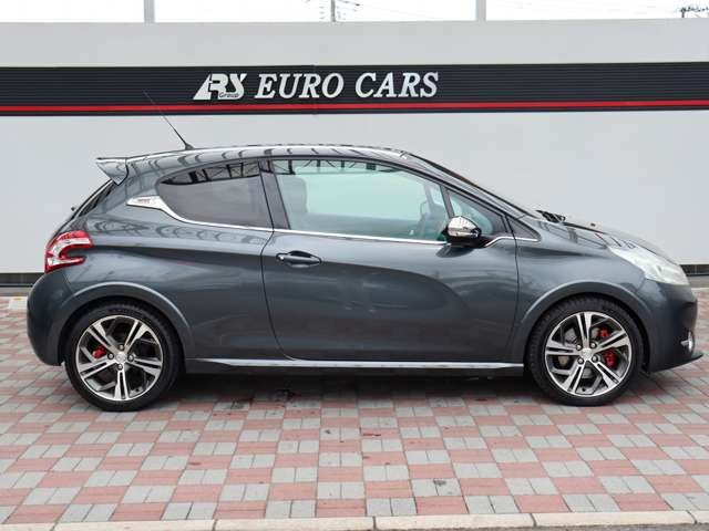 プジョー 208 GTi 6速マニュアル・ディスプレイオーディオ・E の中古車