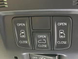 【両側パワースライドドア】スマートキーや運転席のスイッチで後席両側スライドドアの開閉が可能♪電動だから力を入れてドアを開ける必要が無く、小さなお子様でも簡単に開け閉めでき快適です♪