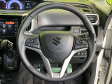 【純正革巻きステアリング】上質な革を使用することで、手にしっかり馴染みとても運転しやすいハンドルです♪