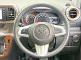 【ステアリングスイッチ】運転中、前方から目線をそらすことなく、オーディオ等の操作が可能な便利機能!安心&快適なドライブを演出してくれます♪