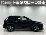 後席ガラスにフィルムが貼られております!直射日光の緩和やプライバシー保護にも役立ちます!