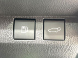 【パワーバックドア】スマートキーや運転席のボタンを押すだけでリアゲートが自動で開閉します!荷物を持っている時や、高い位置にあるバックドアを閉める際に便利な機能です♪