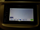 AM/FMなどがご利用できます。ワンセグテレビも視聴可能です。各種ナビ取り付けも当店にて対応可能です。是非ご相談くださいませ。