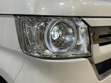 LEDヘッドライトで夜道も安心!
