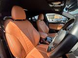 認定中古車は全車、24時間365日のロードサービスアシスタンス』が付帯します。夜間の万が一のトラブルの際にも対応でき体制が整っておりますのでご安心してお選び頂けます
