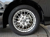 純正16インチアルミ!タイヤサイズは205/55R16です