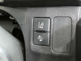 【予防安全機能】道路状況、車両状態、天候状態およびドライバーの操作状態等によっては、作動しない場合があります。運転を支援する機能です。本機能を過信せず、必ずドライバーが責任を持って運転してください。