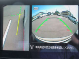 運転席から確認が難しい左側面の状況もカメラで確認できます!