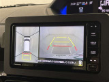 バックモニター付なので後退時に後方が見えるので安心。 車は構造上、死角がたくさんなので万が一を考えると必須ですね。 あくまで補助の為の装備、バックは目視で確認する事が重要ですよ。