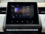 お手持ちのスマホに無料の専用アプリ「R&Go」をインストールしBluetoothでペアリングすることで、「車両情報」「メディア」「電話」「ナビゲーション」機能を利用することができます