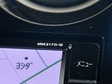 日産純正ナビゲーションMM317D-Wが付いています。