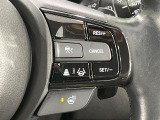 【アダプティブクルーズコントロール】高速道路での長距離走行が楽に!!自動で速度を保つクルーズコントロールが、衝突軽減システムと連携し、前方の車両を感知して車間を保つように速度調節してくれます!!