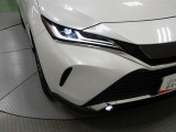 プロジェクター式LEDヘッドランプ+LEDデイタイムランニングランプ+LEDクリアランスランプ+LEDターンランプ+LEDフロントフォグランプ 少ない電力で明るく照らします☆彡